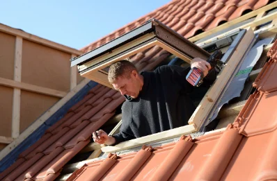 Pose de fenêtres de toit Velux à Sceau-Saint-Angel